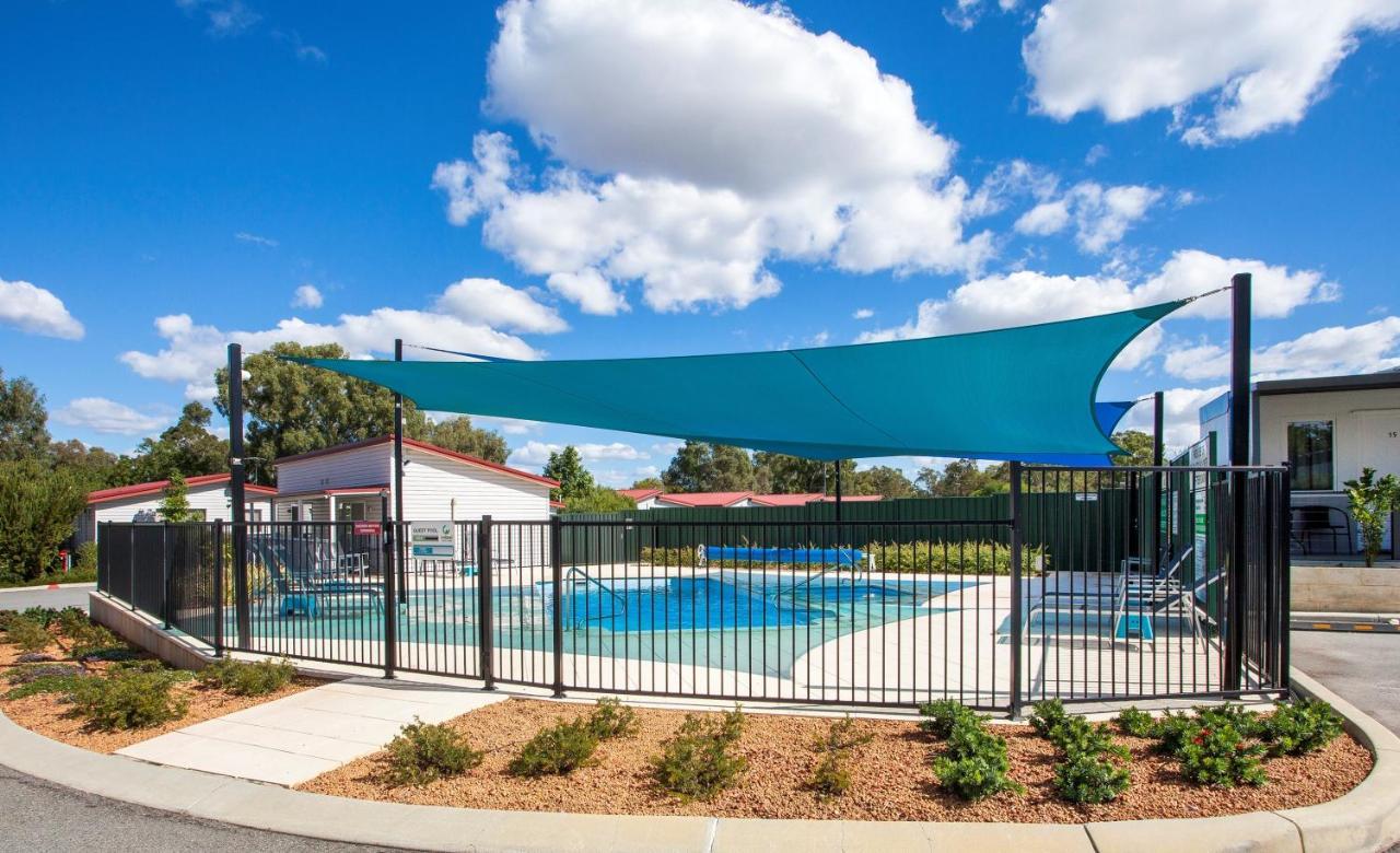Big4 Perth Midland Tourist Park Hotel Middle Swan Exterior photo